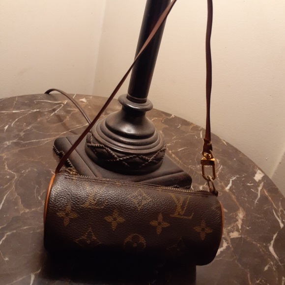 Louis Vuitton Pochette Papillon - Picture 5 of 8